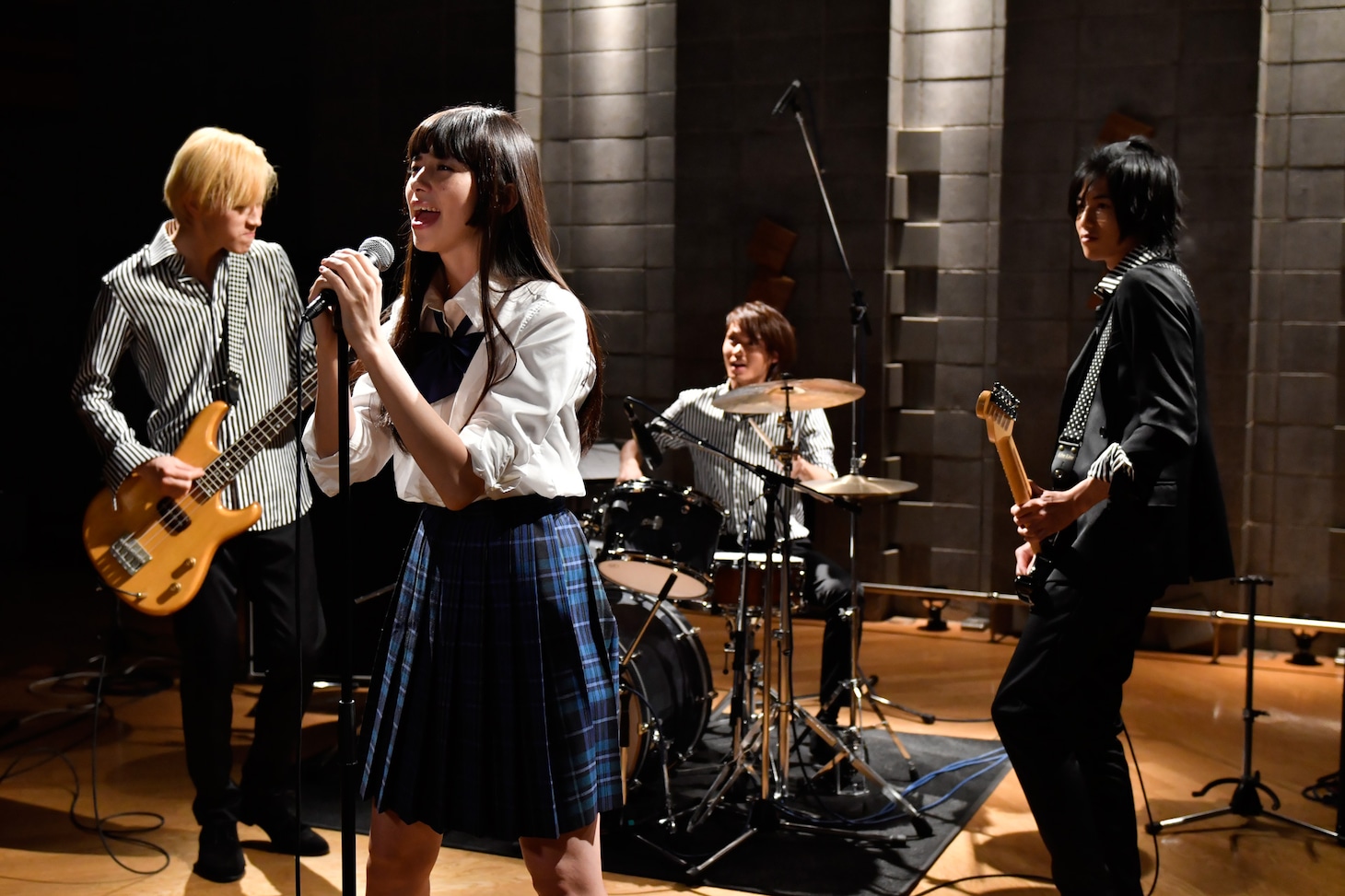 「覆面系ノイズ」場面写真