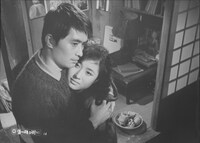 「雪の降る街に」 (c)KADOKAWA