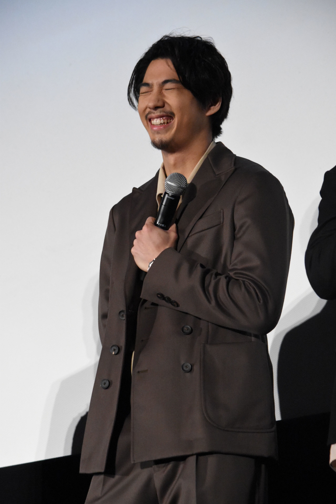 賀来賢人