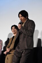 「……ポン！」と変顔する賀来賢人。