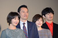 左から田中美佐子、遠藤憲一、広末涼子。
