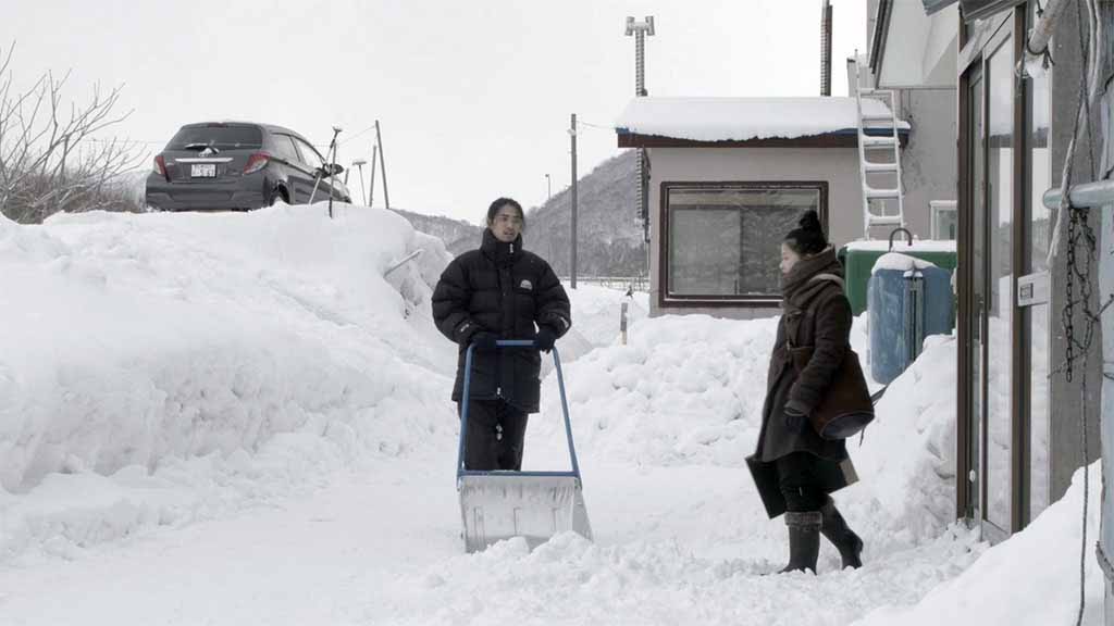 「足りない二人」 (c)2017 UNUS Inc.