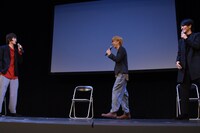 「逃げた魚はおよいでる。」完成披露イベントの様子。