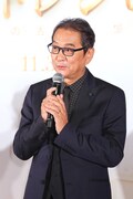 ラストレシピ 二宮和也がコックコート姿で料理パフォーマンス 映画ナタリー