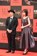 左から吉田照幸、前田敦子。