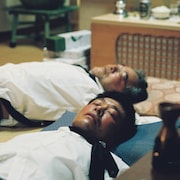 岸井ゆきのが下着姿の光石研を一喝!「おじいちゃん、死んじゃったって。」本編映像