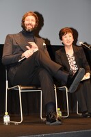 アダン・ホドロフスキー（左）