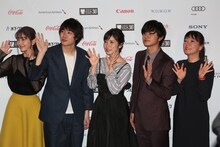 左から石橋杏奈、渡辺大知、松岡茉優、北村匠海、大九明子。