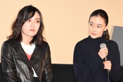 左から鈴木杏、蒼井優。