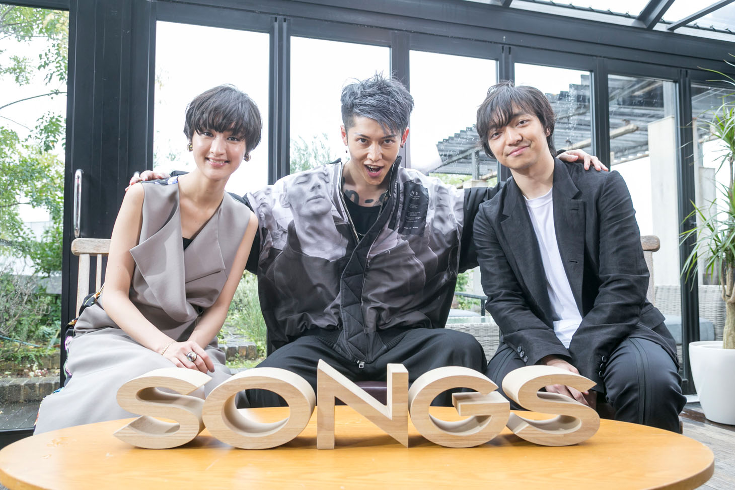 左からシシド・カフカ、MIYAVI、三浦大知。（写真提供：NHK）