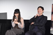 左から宮崎あおい、李相日。