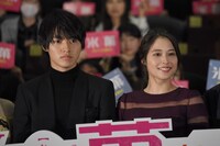 「氷菓」初日舞台挨拶の様子。