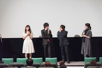 劇場版「Dance with Devils-Fortuna-」の初日舞台挨拶の様子。