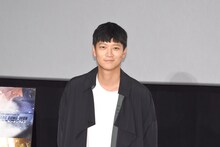 「MASTER／マスター」舞台挨拶に登壇したカン・ドンウォン。