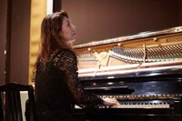 柳下美恵 (c)ナンブトモノリ