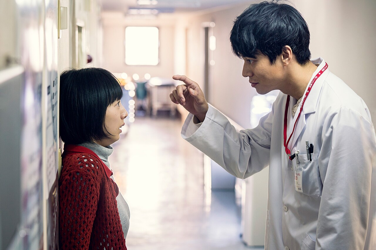 「予兆 散歩する侵略者 劇場版」新場面写真