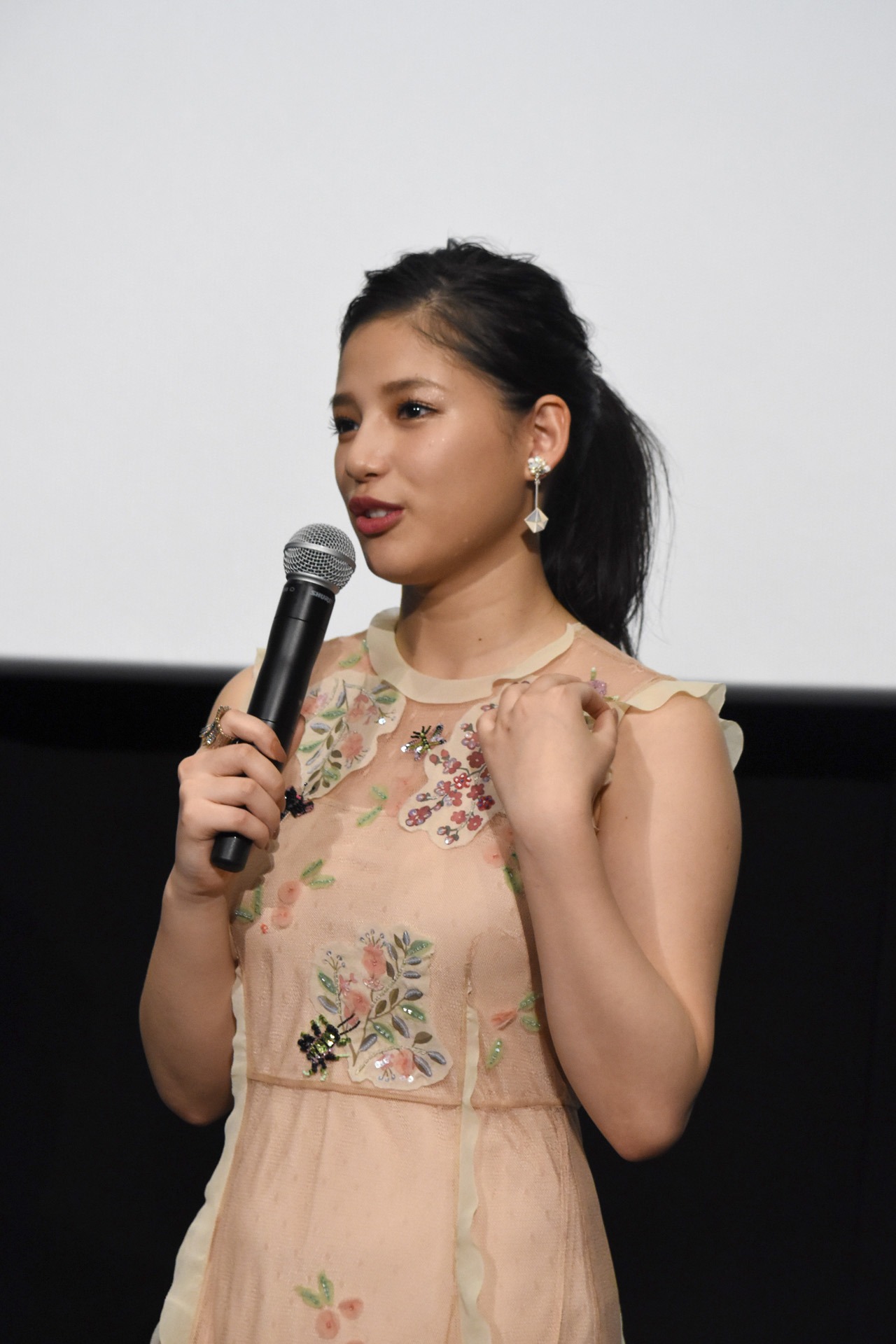 石井杏奈（E-girls）