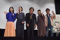 映画「この世界の片隅に」公開1周年を記念した舞台挨拶の様子。