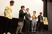 「エキストランド」初日舞台挨拶の様子。