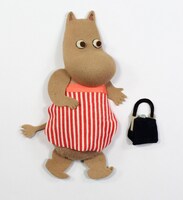 パペット「ムーミンママ」（ウッチフィルムミュージアム所蔵）