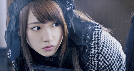 「嘘を愛する女」新場面写真。川栄李奈演じる心葉。