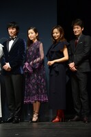 左からディーン・フジオカ、蓮佛美沙子、夏菜、佐藤隆太。