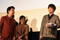 「8年越しの花嫁 奇跡の実話」完成披露試写会の様子。