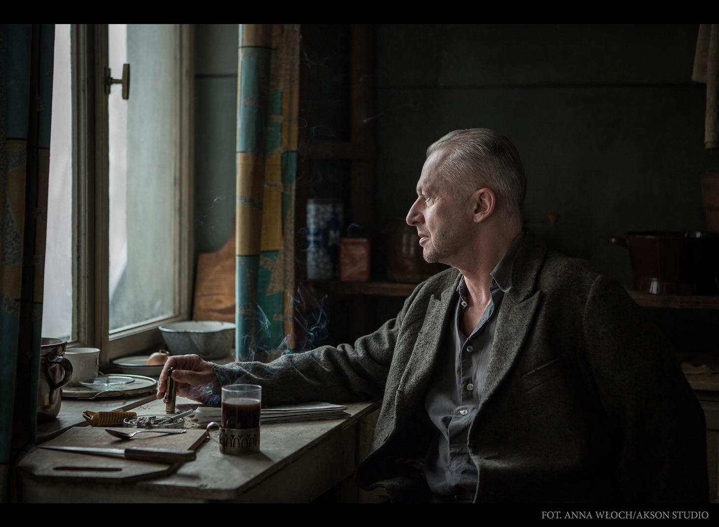「残像」 (c)2016 Akson Studio Sp. z o.o, Telewizja Polska S.A, EC 1 – Lodz Miasto Kultury, Narodowy Instytut Audiowizualny, Festiwal Filmowy Camerimage- Fundacja Tumult All Rights Reserved.