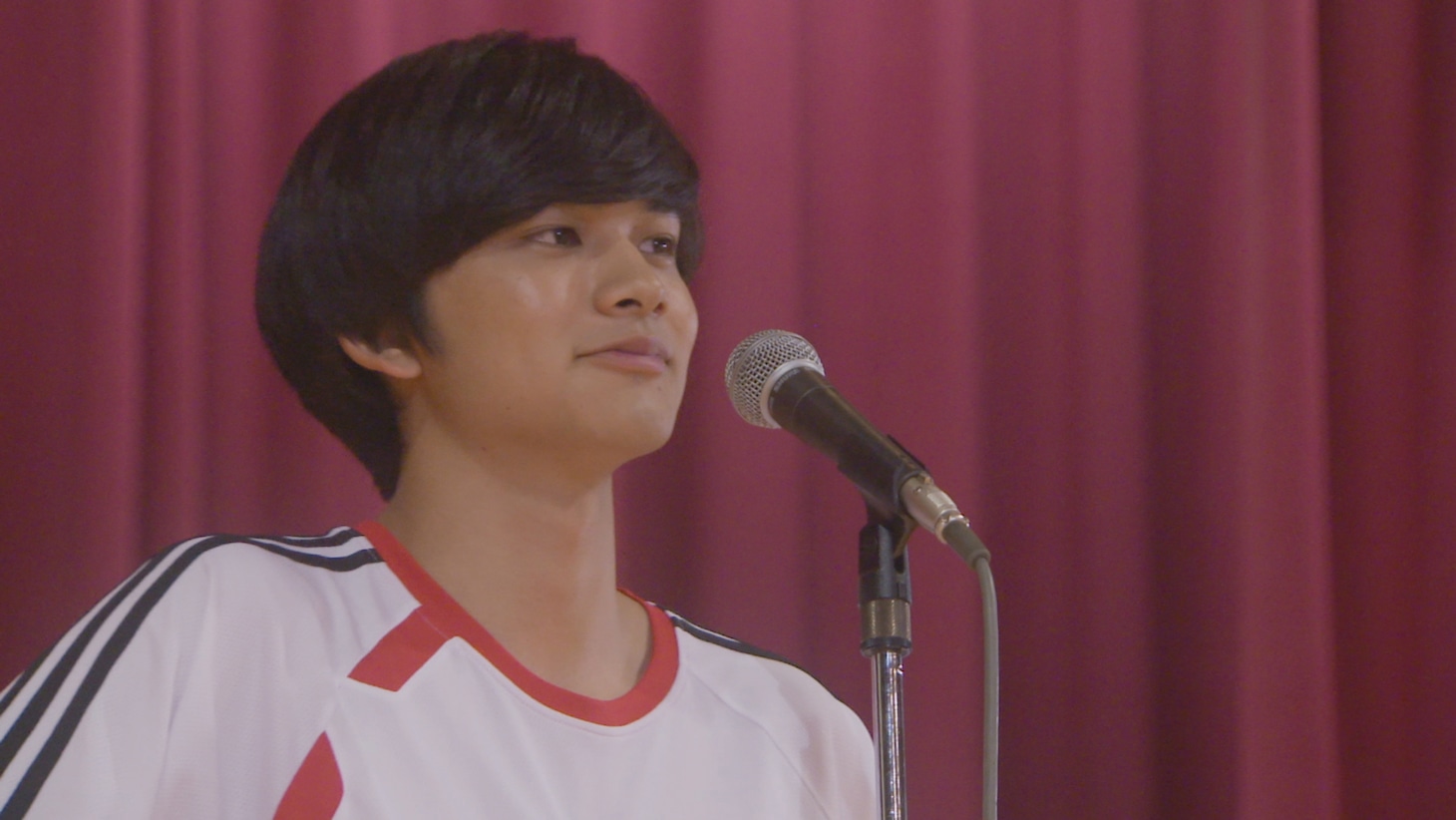 ドラマ「ずっと笑ってた」より、北村匠海演じる高校時代の明石家さんま。