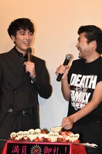 相思相愛な間宮祥太朗（左）と小林勇貴（右）。