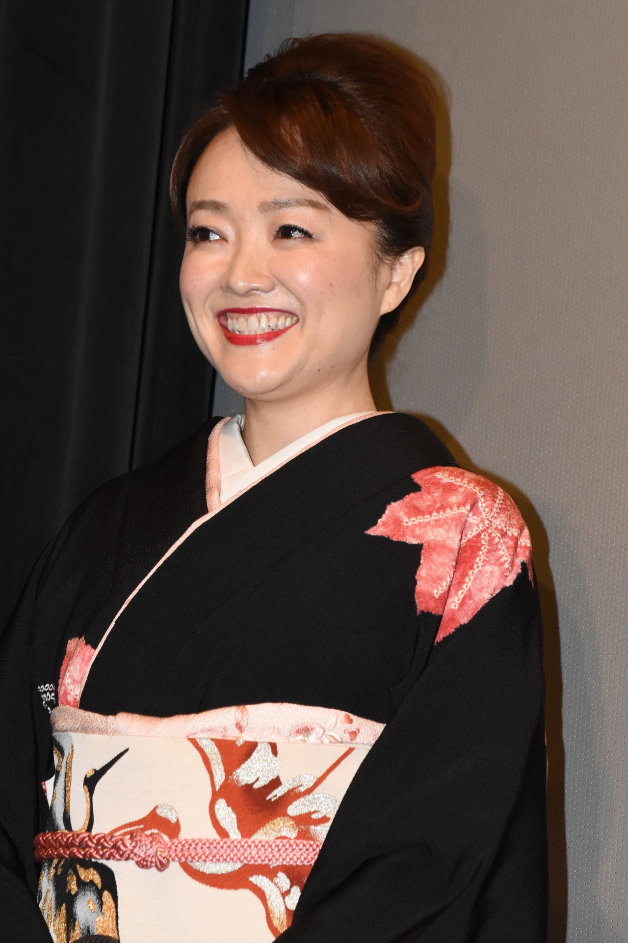 入絵加奈子