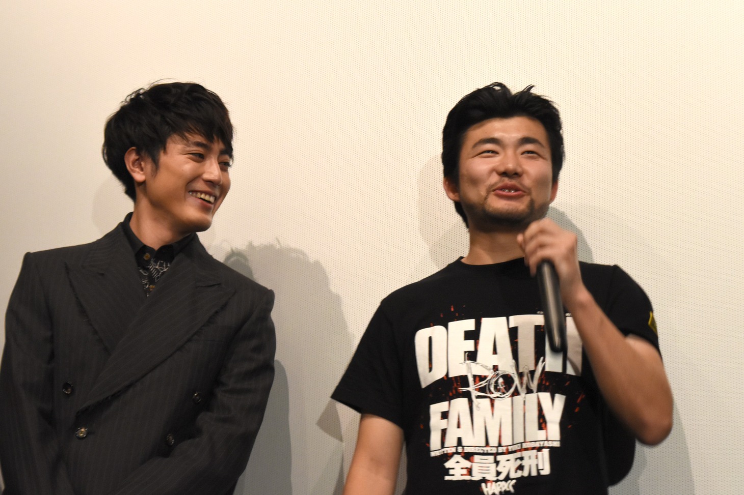 相思相愛な間宮祥太朗（左）と小林勇貴（右）。
