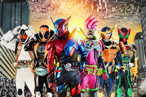 「仮面ライダー平成ジェネレーションズFINAL ビルド＆エグゼイドwithレジェンドライダー」 (c)「ビルド＆エグゼイド」製作委員会 (c)石森プロ・テレビ朝日・ADK・東映