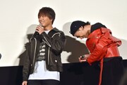 左からTAKAHIRO、登坂広臣。
