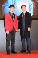 「ジャスティス・リーグ」ジャパンプレミアイベントに出席した、菅谷哲也（左）、宮城大樹（右）。
