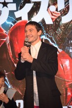 エズラ・ミラー