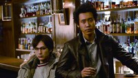 「探偵はBARにいる」 (c)2011「探偵はBARにいる」製作委員会