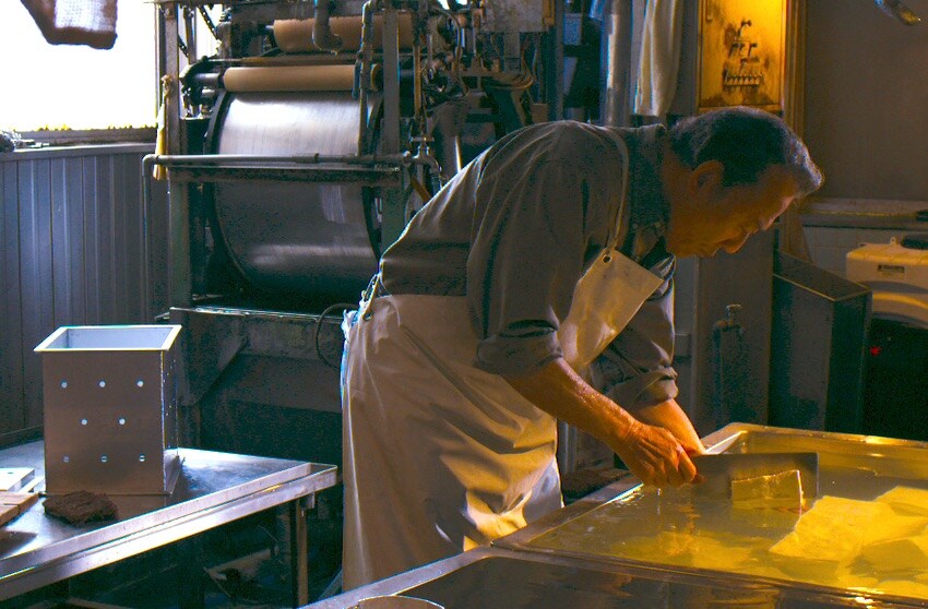 小林稔侍の初主演作「星めぐりの町」場面写真8枚解禁、監督のコメントも