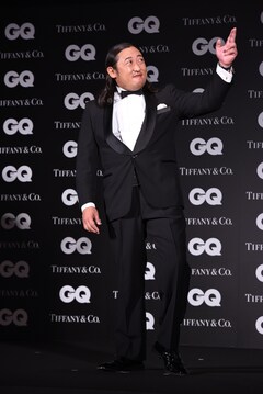 ロバート秋山 Gq 選出 輝いた男 に 両親へ感謝 産み分けがしっかりしてた 写真29枚 お笑いナタリー