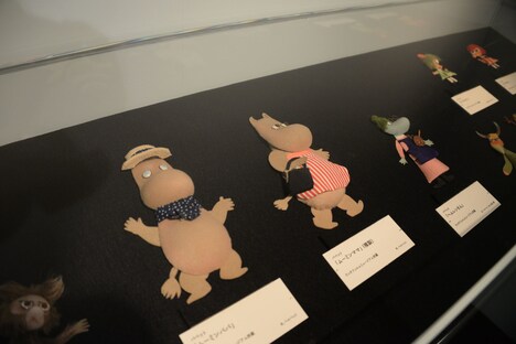 撮影で使用されたパペットの展示の様子。