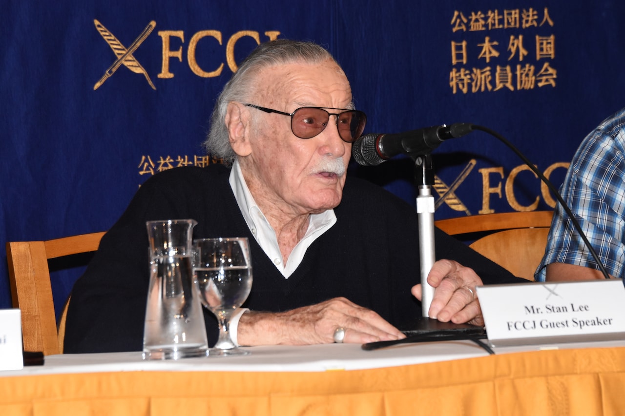 スパイダーマン　セル画　スタン・リーサイン入り2枚+4枚 748922.JPG