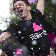 カンヌ映画祭グランプリ「BPM」予告、エイズ患者への差別に抗議する若者たちの姿
