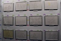 テレビアニメ「おそ松さん」の原画展示。