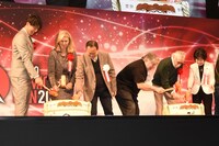 鏡開きの様子。