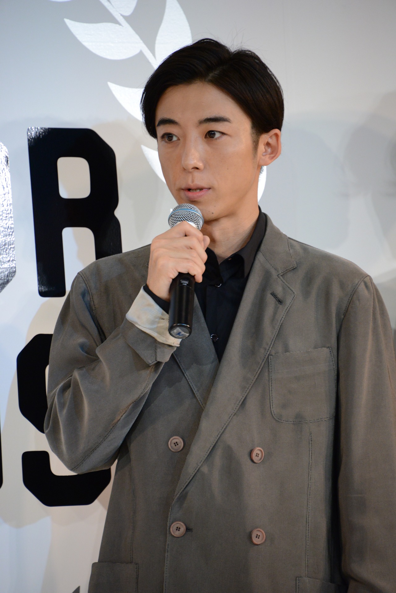 高橋一生