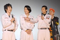 「デメキン」初日舞台挨拶の様子。