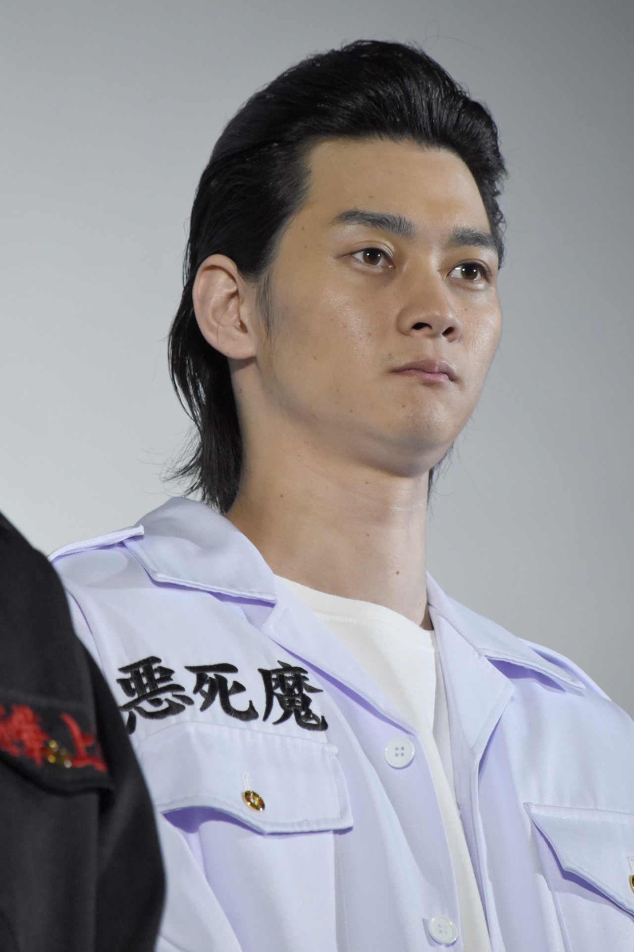 柳俊太郎