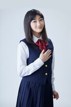 車井百花役の岡崎百々子。