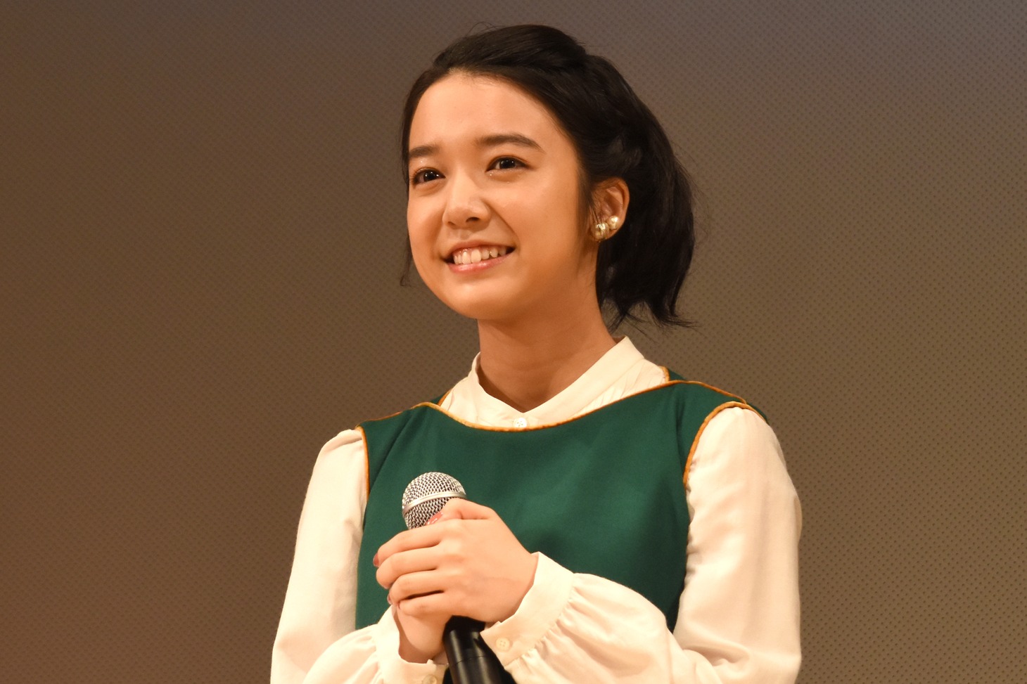 上白石萌音