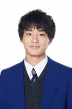 野村周平演じる弄内翔。